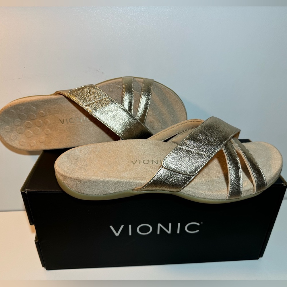 Vionic Gold sandals size 10